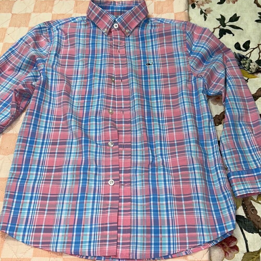 Vineyard vines boys performance fabric button down sz S 8/10